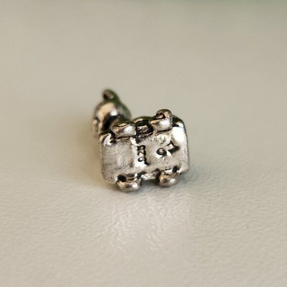925 Sterling Silver Cat on a Cart Charm - Picture 4 of 5